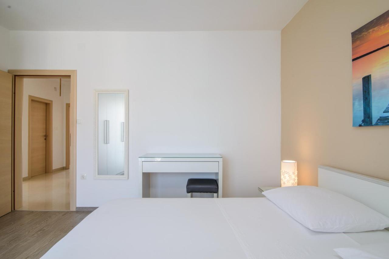 Apartments Tonka Trogir Exterior foto